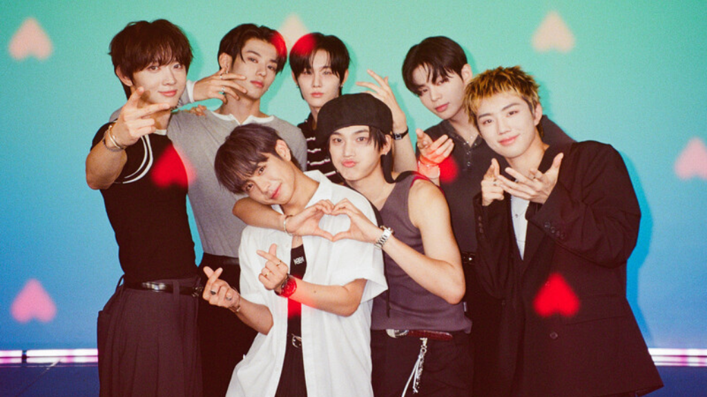 EVNNE lanza “A Season Drawn in Light”, un tema especial